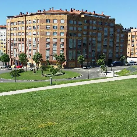 Apartment Chevere Rojo Con Garaje Oviedo