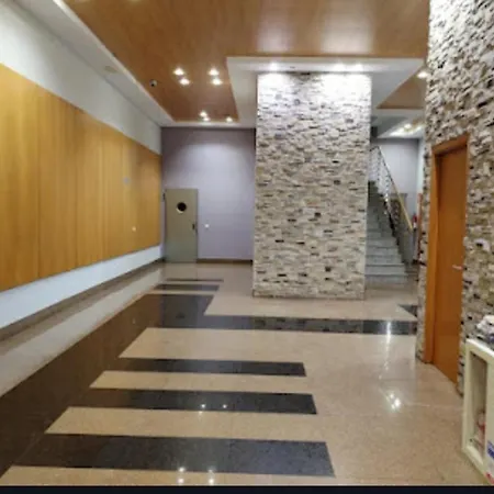 Chevere Rojo-huca Oviede