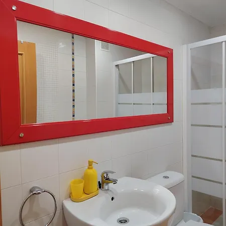 Chevere Rojo Con Garaje Oviedo