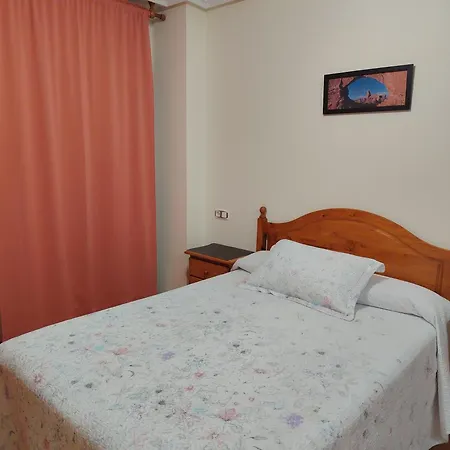 Apartment Chevere Rojo Con Garaje Oviedo